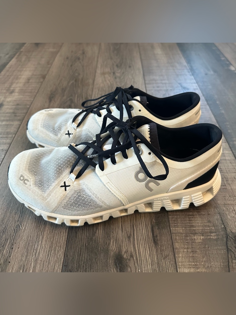 On Running Cloud X 3 in White and Black Athletic Sneakers - US Size 9.5 / EU 41